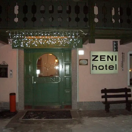 Zeni Hotel 3*