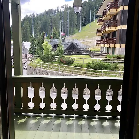 Zeni Hotel
